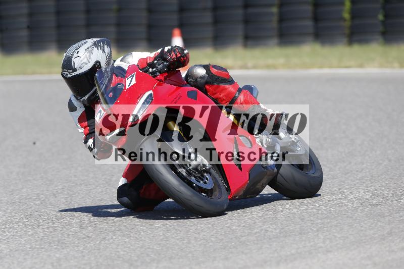 /49 26.08.2025 Cornu Master School ADR/rot-rouge/27